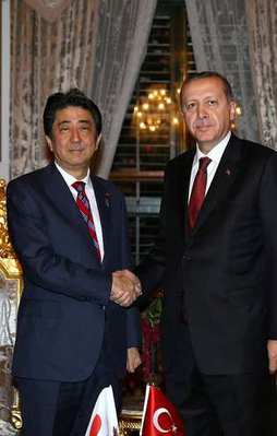 Erdoğan, Japonya Başbakanı Abe'yi kabul etti