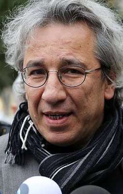 İslam düşmanı Cumhuriyet!