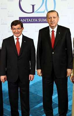 Davutoğlu'ndan G-20 liderlerine resepsiyon