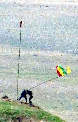 PKK'nın paçavrası böyle indirildi