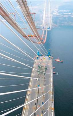 Köprüde son 415 metre