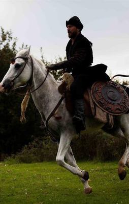 Ertuğrul ateş hattında!