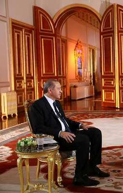 Hiçbirini adil bulmuyorum