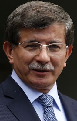 Davutoğlu, Kılıçdaroğlu'ndan tazminat kazandı