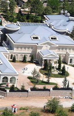 O malikâne de kayyuma geçti