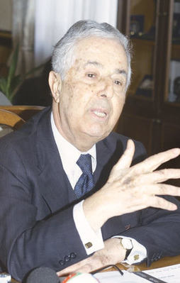 Ünlü siyasetçi hayatını kaybetti