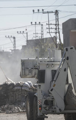 Terör örgütüne ait paçavra böyle indirildi