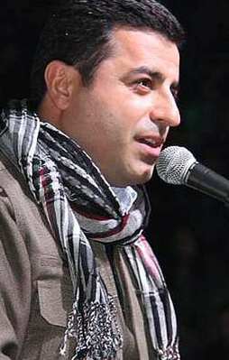 Putinci Demirtaş morardı kaldı!