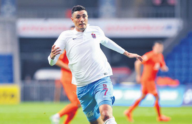 Oscar Cardozo köşeye sıkıştırdı