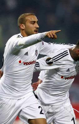 Tur umutları son maça kaldı