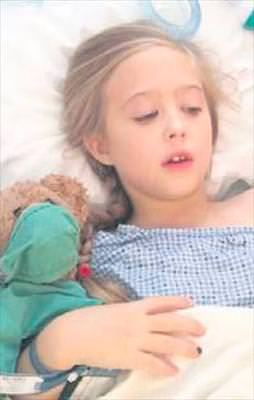 8 yaşında meme kanserine yakalandı