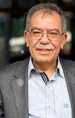 Karakaya: Rus uçakları Suriye'de Rus uşakları Türkiye'de