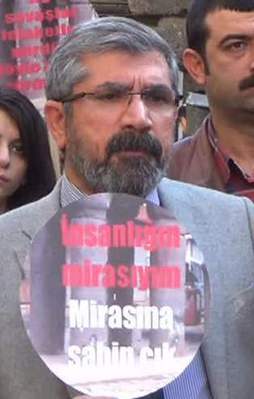 Tahir Elçi öldürüldü!