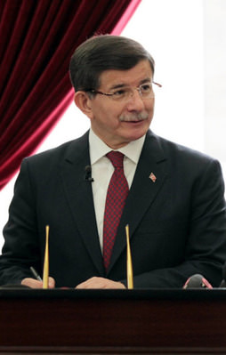 Davutoğlu'ndan saldırıya dair açıklama