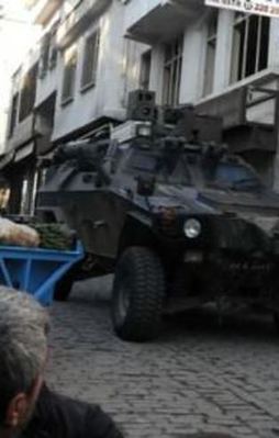 1 polisimiz daha şehit oldu