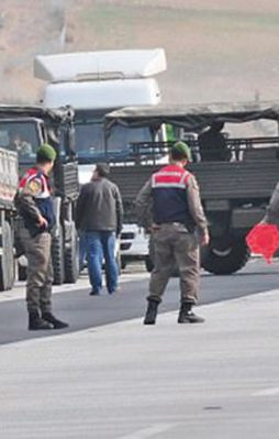 İkisi general üç komutana MİT Tırları sorgusu