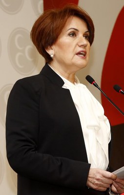 Akşener'den olağanüstü kurultay çağrısı yaptı