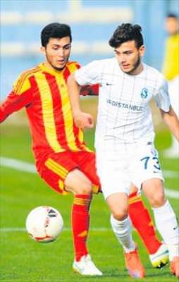 Kayserispor kupada Sarıyer'i 7 bitirdi