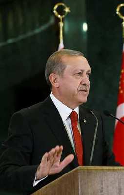 Erdoğan: 15 bin askerimiz sınırda hazır