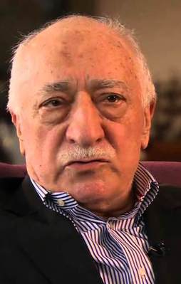 FETÖ'den avukata 300 bin lira