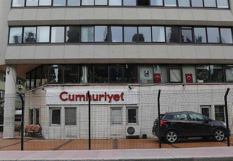 FETÖ desteğini çekti Cumhuriyet krize girdi
