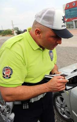 Ehliyette otomatik vites dönemi