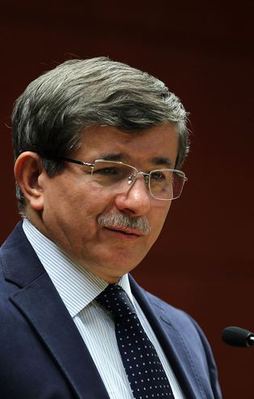Davutoğlu Merkel ile görüştü