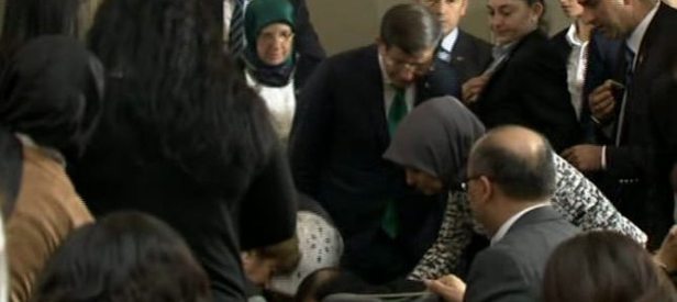 Başbakan Davutoğlu'nun koruması baygınlık geçirdi