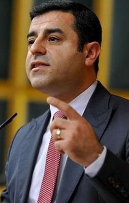 Demirtaş: Erdoğan'ı benden çok seviyorlar