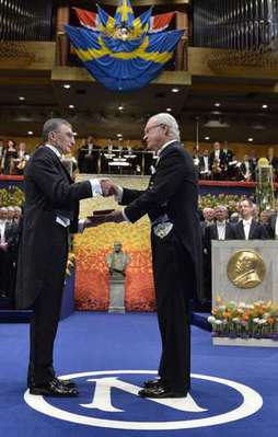 Aziz Sancar Nobel ödülünü aldı