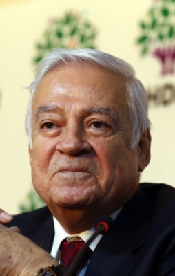 HDP'li Fırat'ın aracına el konuldu