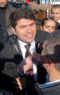 HDP'li vekilden polise ağır hakaret