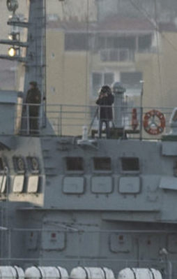 Rus savaş gemisi İstanbul Boğazı'ndan geçti