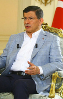 Davutoğlu'ndan önemli açıklamalar