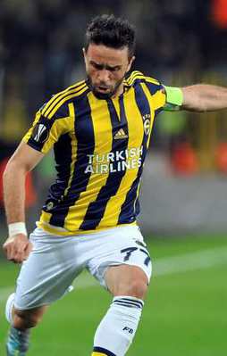 Gökhan Gönül UEFA'nın 11'inde