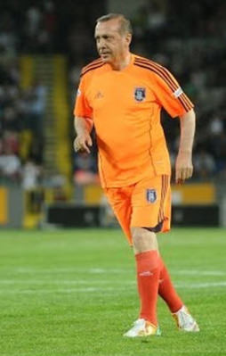 Erdoğan dev maçta oynayacak