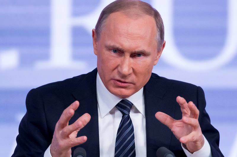 Putin'den Donald Trump'a büyük övgü