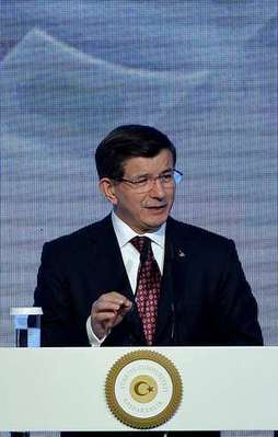 Davutoğlu'ndan gençlere müjde