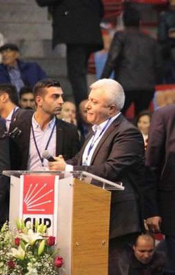 CHP kongresinde Tuncay Özkan'a saldırı