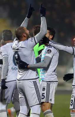 F.Bahçe'de Nani ve Fernandao şoku