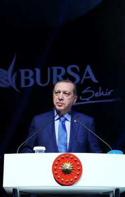 "Ülkeme iftira atan vekil haindir"