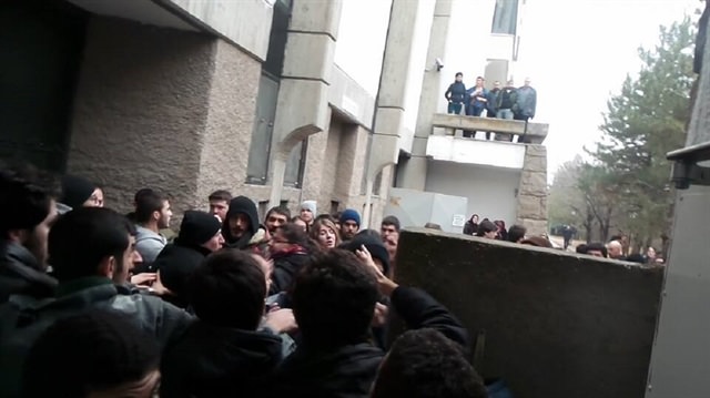ODTÜ'de mescide giden öğrencilere saldırı