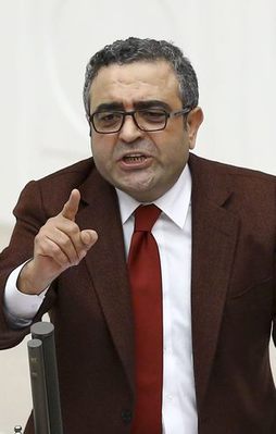 CHP'li vekilden "bacaklarını kırarım" tehdidi