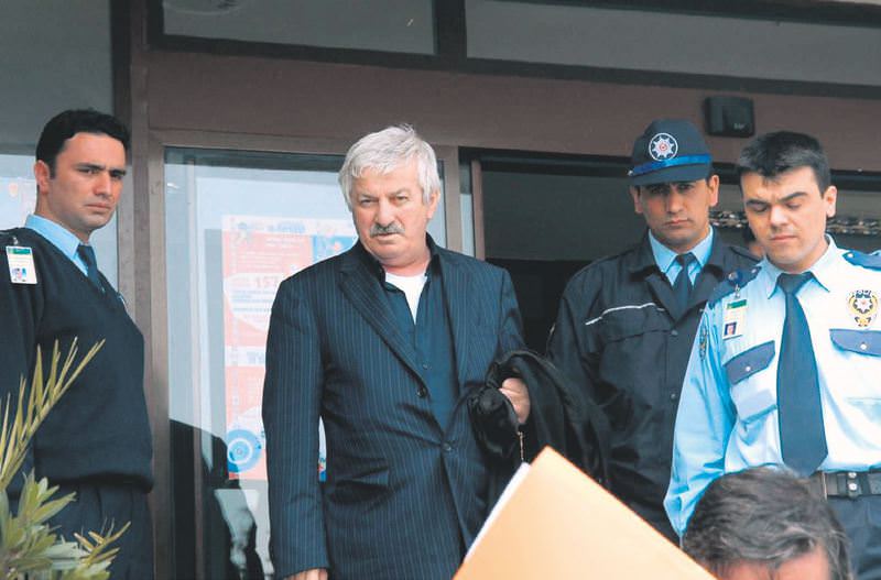 Oflu İsmail hayatını kaybetti