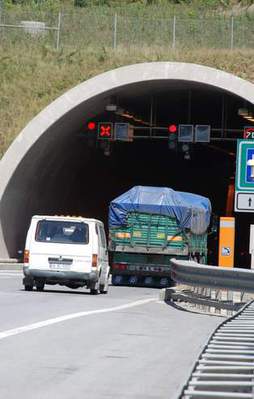 Bolu Dağı Tüneli kapatıldı