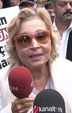 FETÖ'nün büyük ablası kovuldu