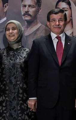 Davutoğlu, 'Ertuğrul 1890'ı beğendi