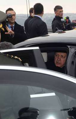 Cumhurbaşkanı Erdoğan intihar girişimini durdudu