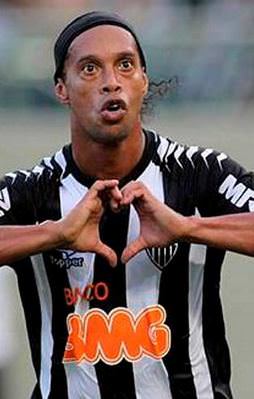 Ronaldinho'nun yeni takımı belli oldu