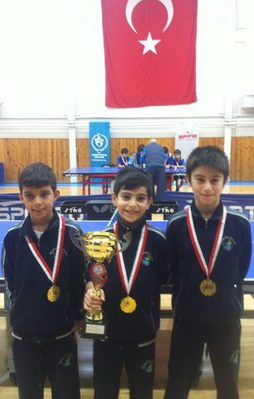 İstanbul Masa Tenisi Birincisi Medeniyet Okulları